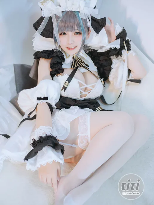 阿半今天很开心 丰满诱惑17套写真合集