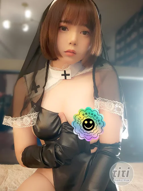 きょう肉肉(Nikumikyo)  Fantia 2022年1月 合集 [86P+27V-2.39GB]