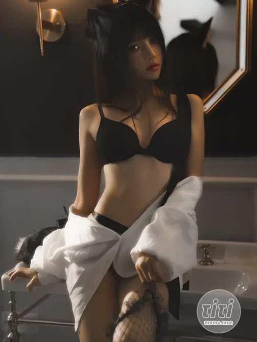 桜桃喵 – NO.126 狼来了02 [43P-1.14GB]