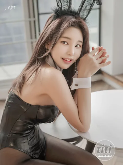 Zzyuri (쮸리) – NO.012 [SAINT Photolife] Vol.1 – 1 Year Anniversary [51P-240MB]