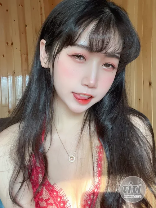 不呆猫 – NO.30 霸气红色人妻 [57P1V-1.77GB]