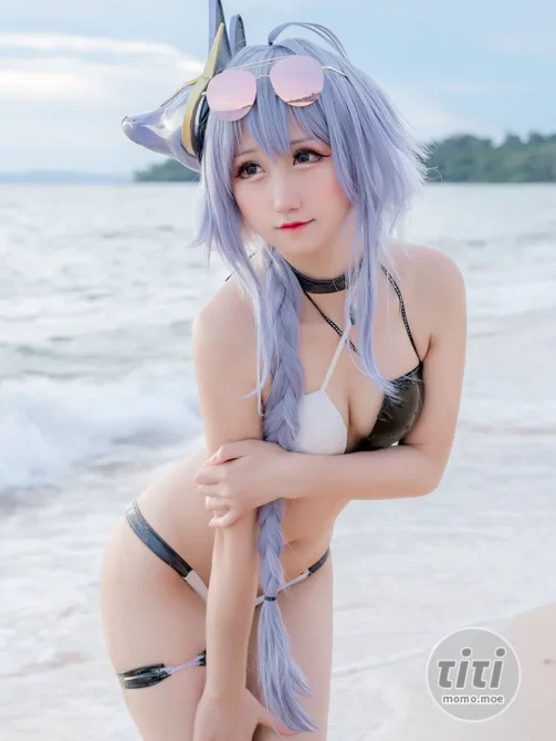 Kuuko W – NO.134 Tosa Bikini (Azur Lane) [26P-66.5M]