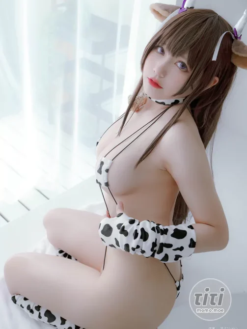 Nyako喵子 – NO.57 樫野本 奶牛比基尼 [74P-1V 598M]