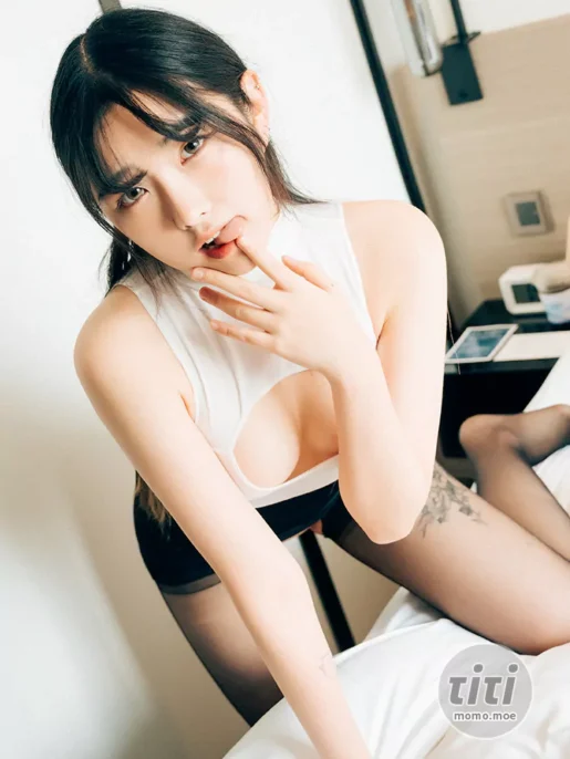 [Loozy] – NO.107 Sonson (손손) – Spit On Mex [132P-1.96G]