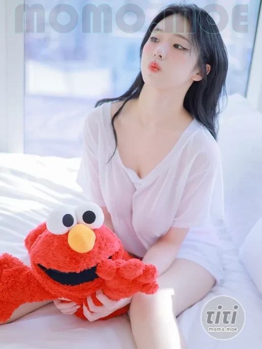 Yeon Woo (연우) – NO.020 naked [215P+10V-4.69GB]