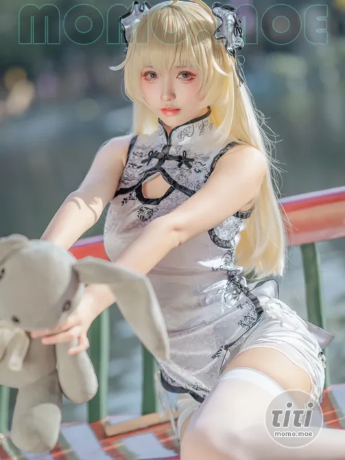 大大卷卷小卷 – NO.031 穹妹旗袍 [22P-215MB]