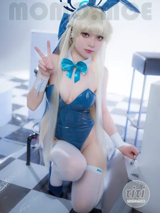 矢量鱼 – NO.009 时兔女郎 [19P-208MB]