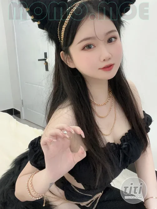 是依酱呀（是依酱吖） – NO.081 黑狼 [34P+2V-134M]