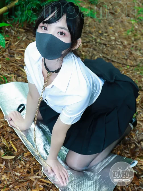 李佳 – NO.010 黑百褶裙森林 [58P-348MB]