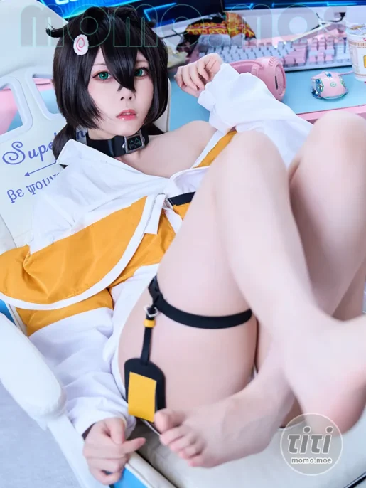 Maou Mo – NO.001 Trony [37P-232M]